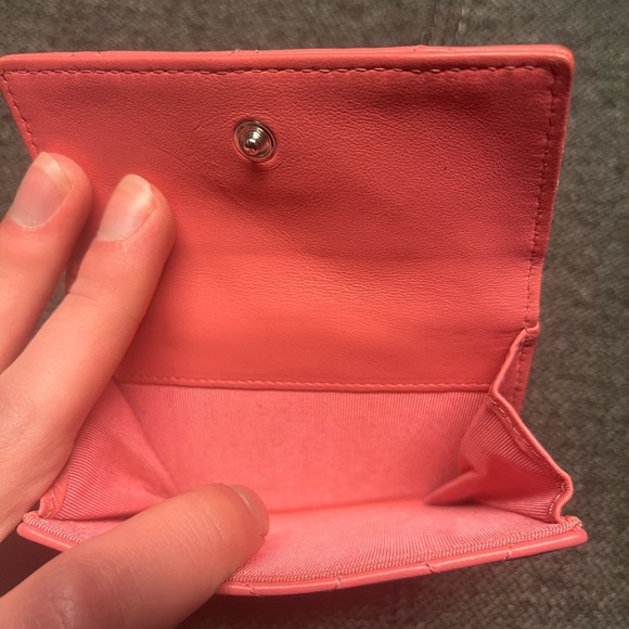 Gorgeous Pink Chanel Lambskin Wallet - Picture 6 of 9